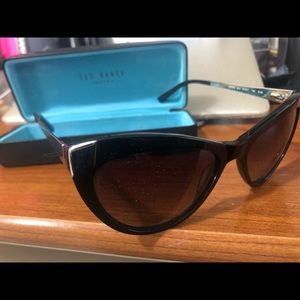 ted baker sunglasses polarized